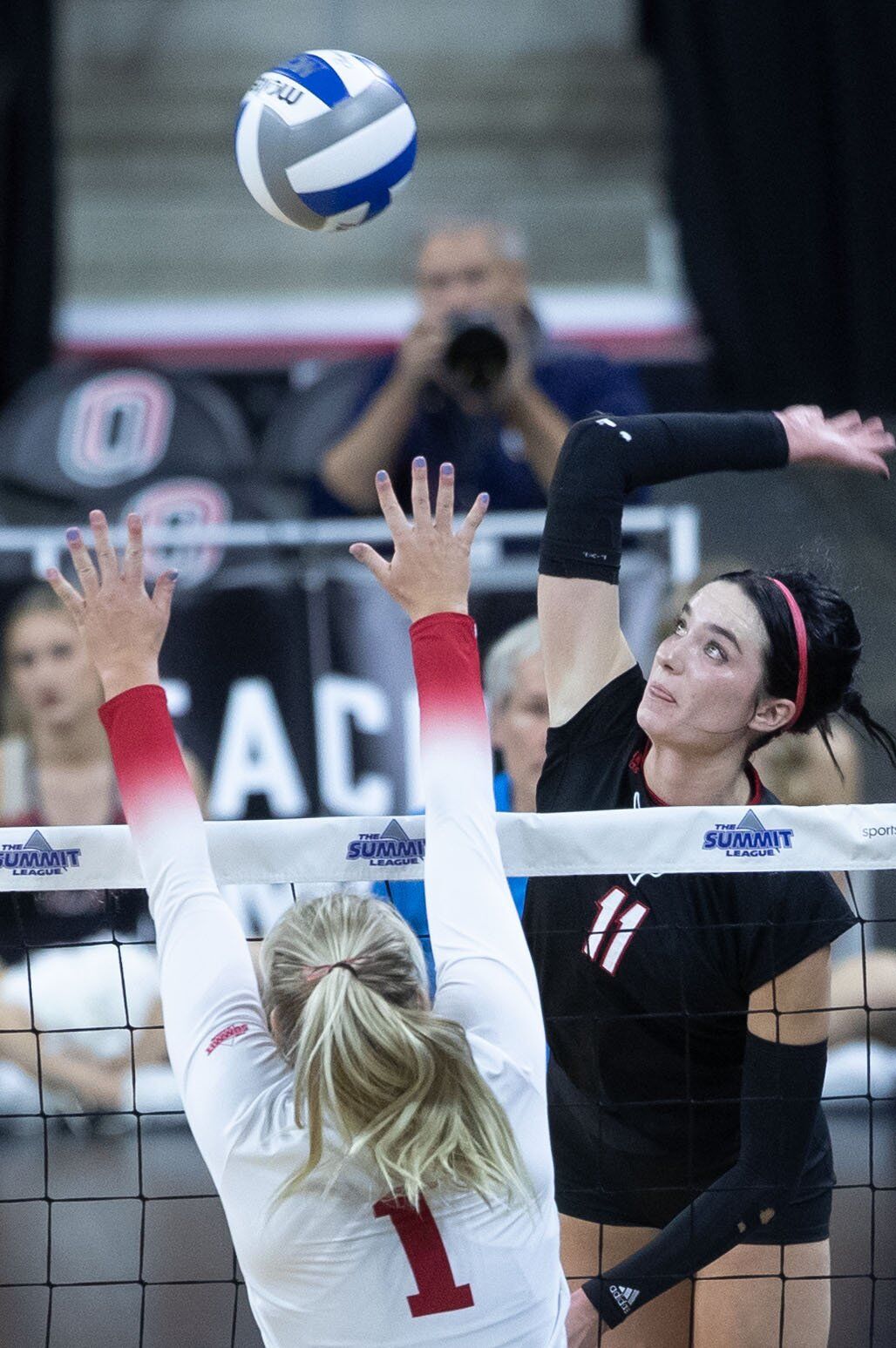 112722-owh-spo-unovolley-kc-0016.JPG